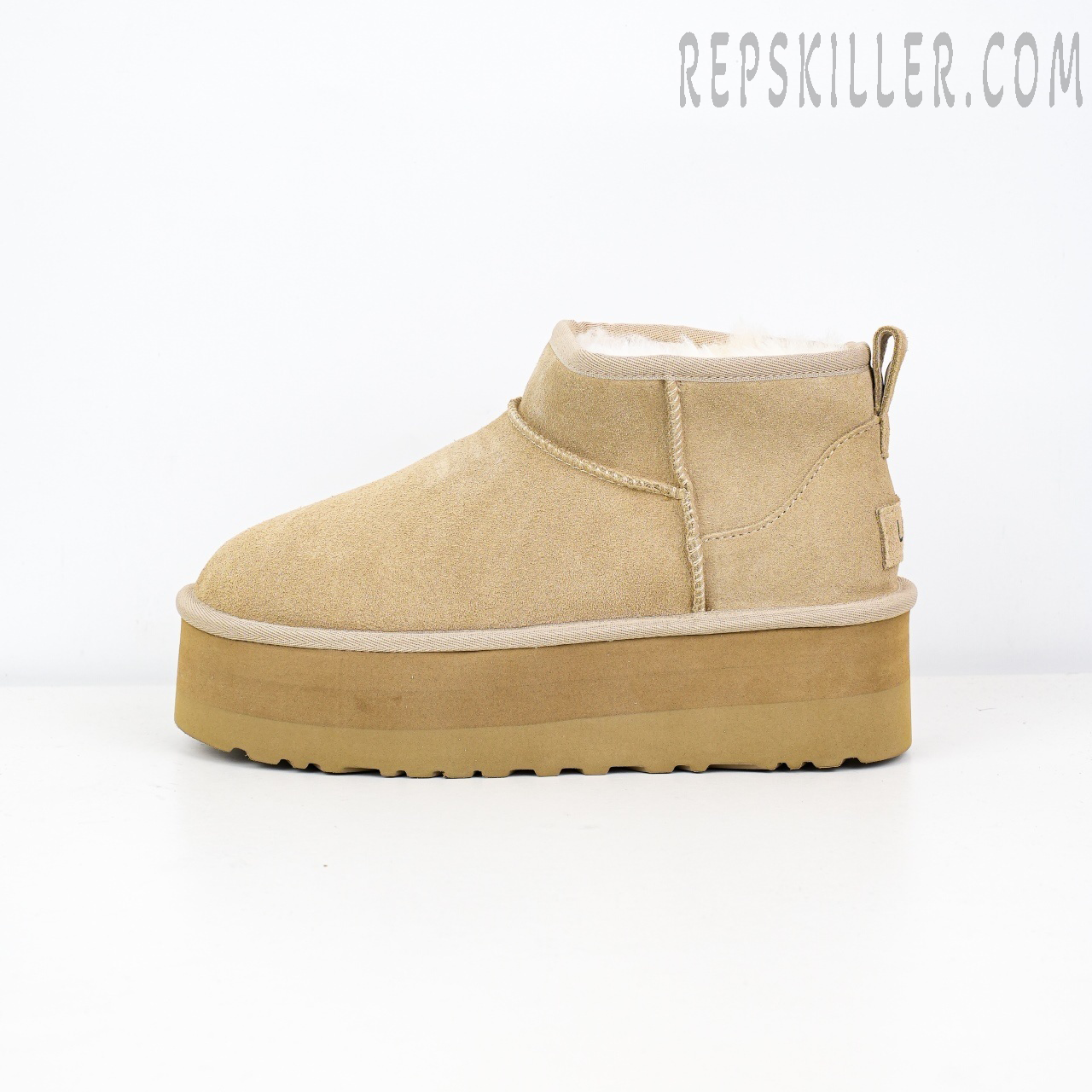 Wmns Classic Ultra Mini Platform Boot Mustard Seed