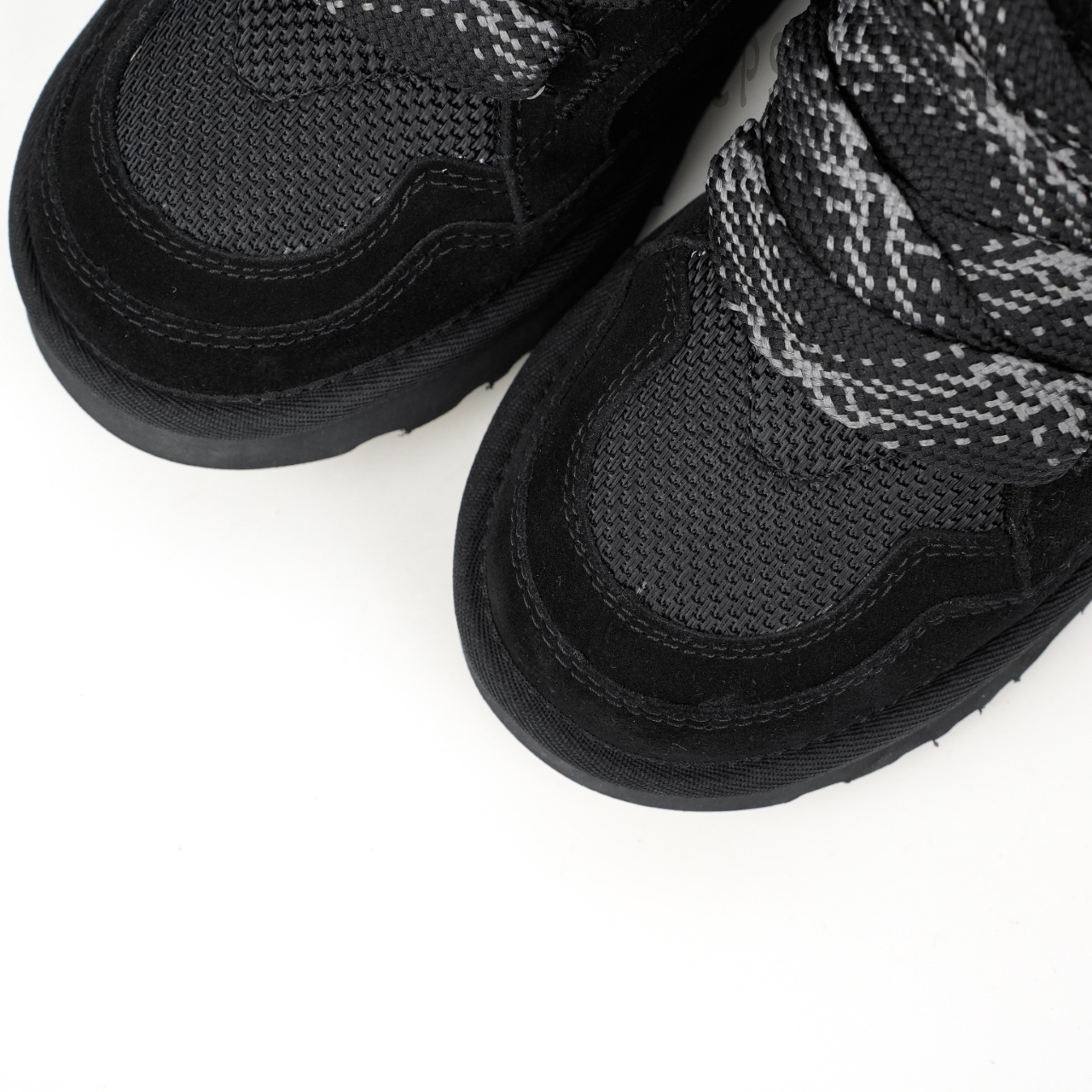 Wmns Lowmel Black