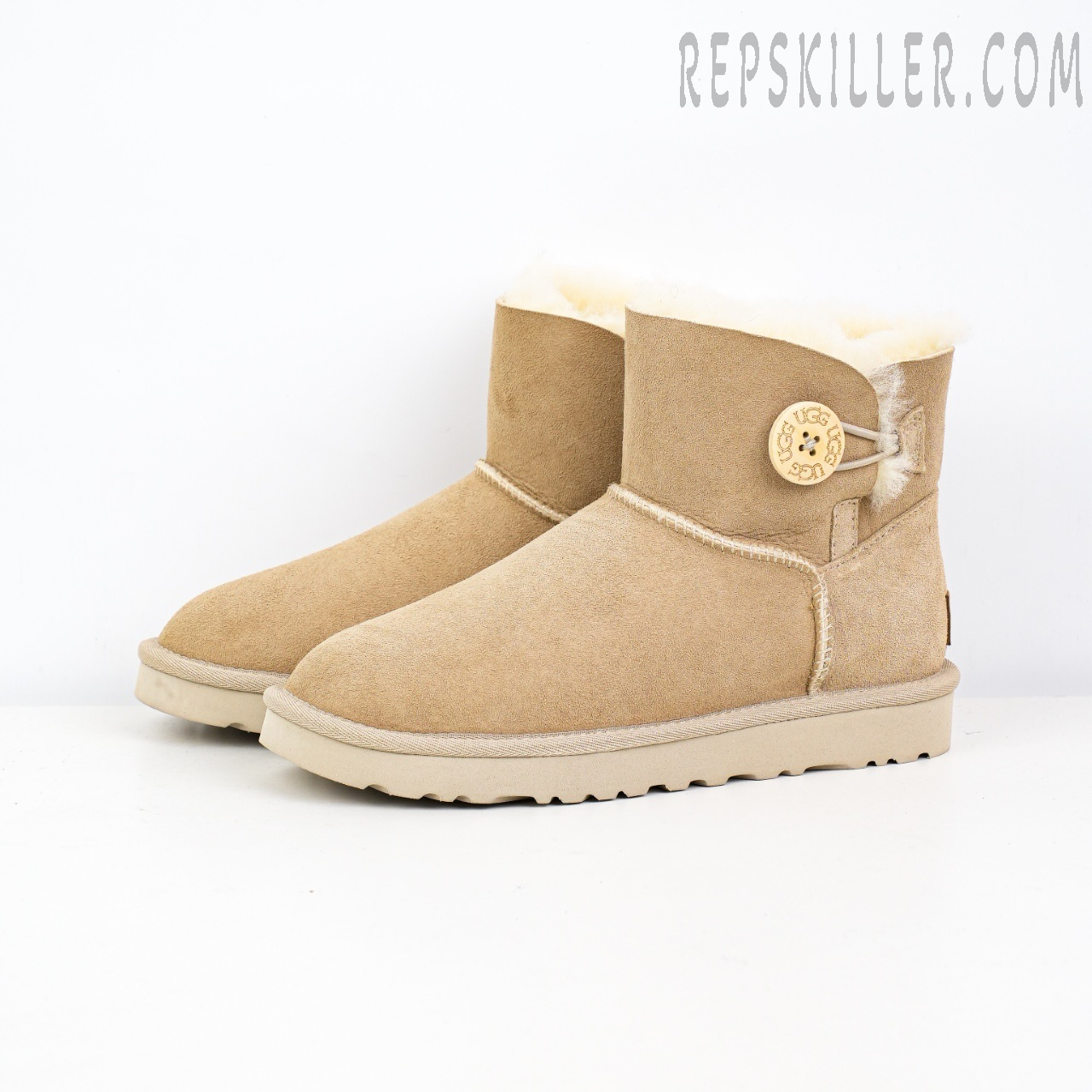 Wmns Mini Bailey Button Ii Boot Sand Beige