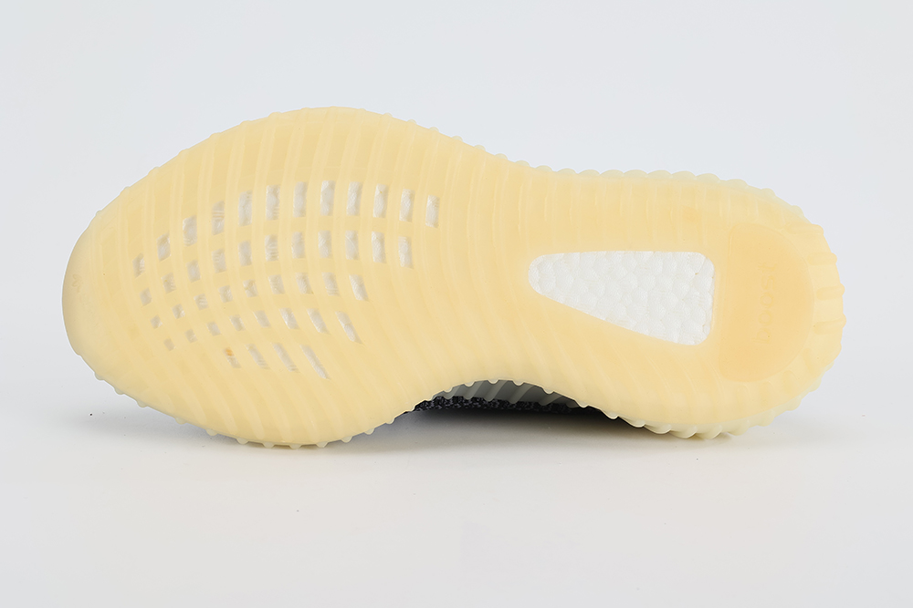 Yeezy Boost 350 V2 Carbon – Image 4 Yeezy Boost 350 V2 'Carbon' Replica