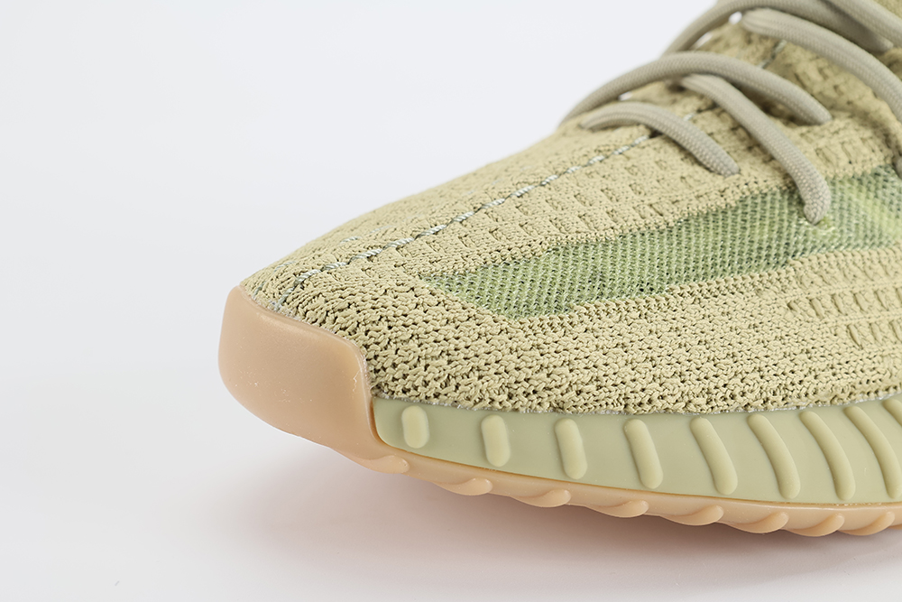 Yeezy Boost 350 V2 Sulfur