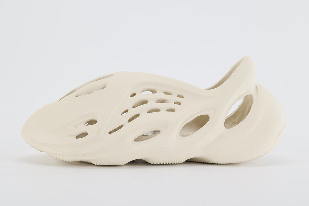 Yeezy Foam Runner Ararat