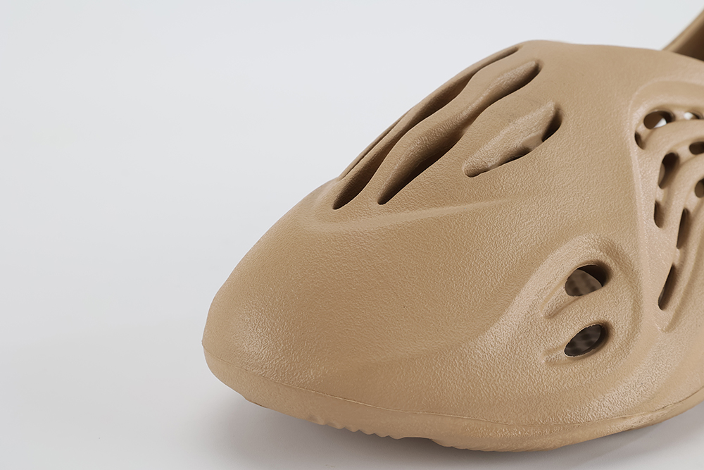 Yeezy Foam Runner Ochre