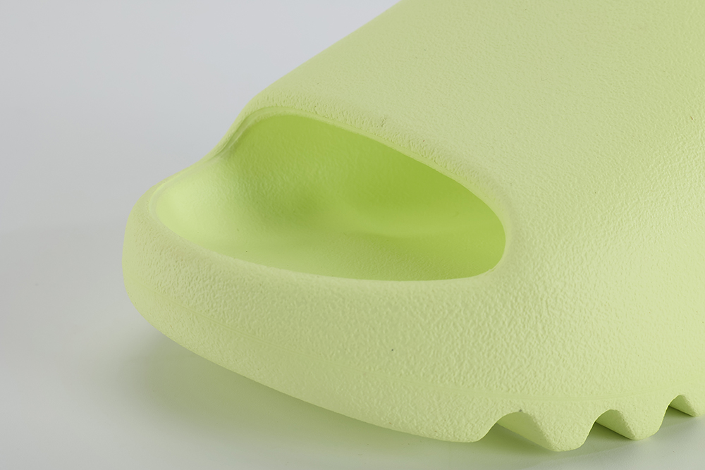 Yeezy Slide Glow Green