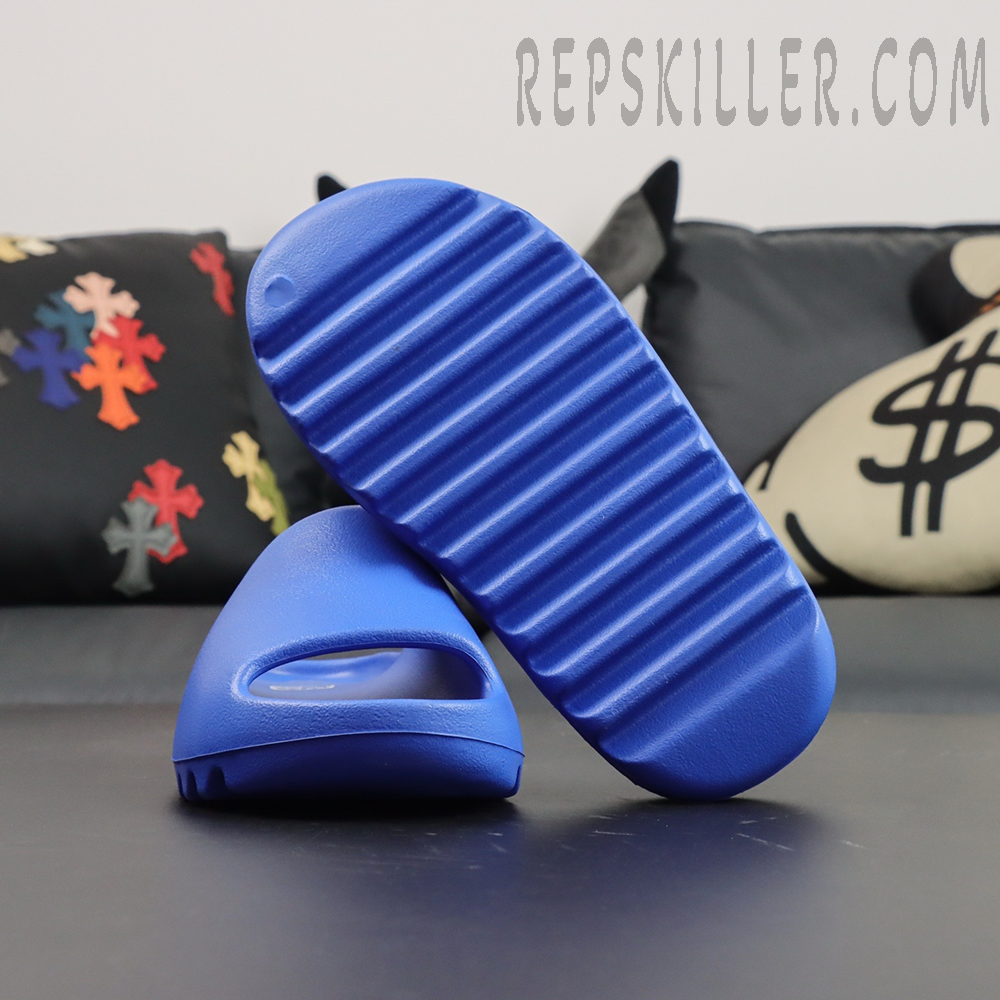 Yeezy Slides Azure Replica