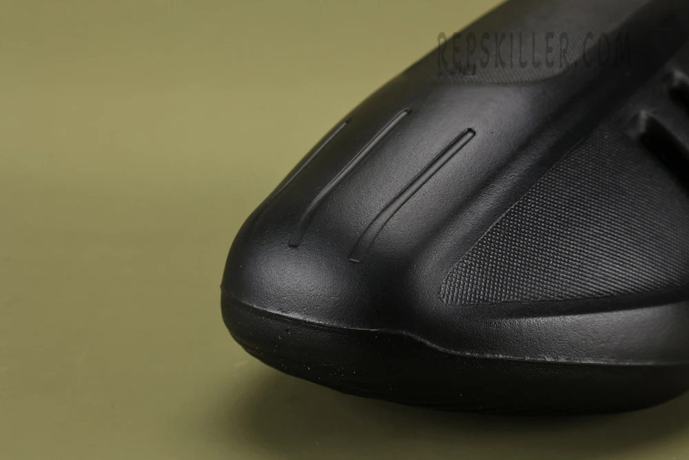 adiFOM-x-adidas-IIInfinity-Mule-Core-Black-Reps3.webp Adifom X Adidas Iiinfinity Mule Core Black Reps