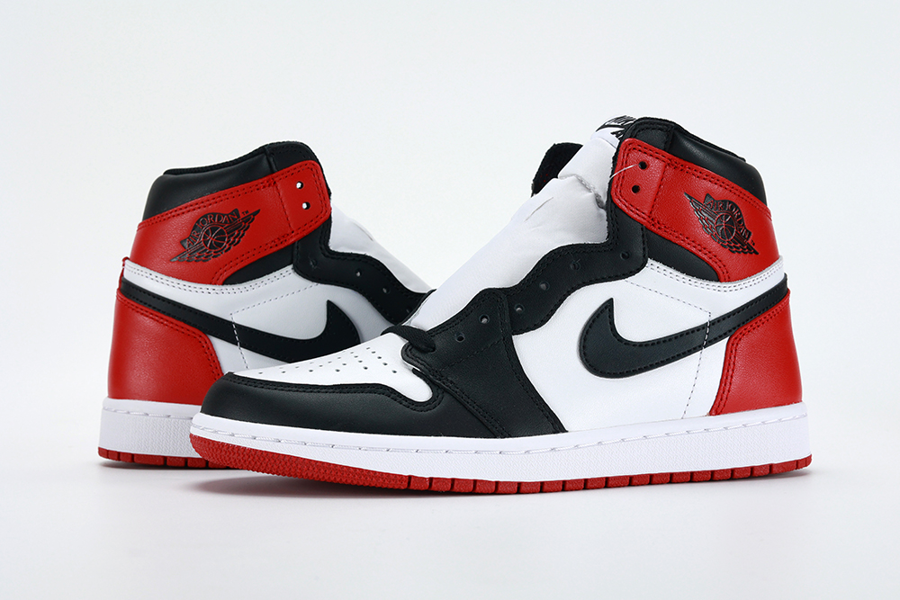 Jordan 1 Retro High Og Black Toe 2016