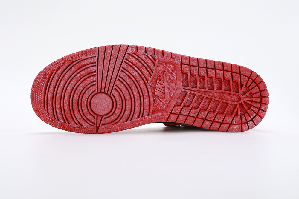 Air Jordan 1 Retro High Og Chicago Lost Found – Image 5 Air Jordan 1 Retro High OG 'Chicago Lost & Found' replica