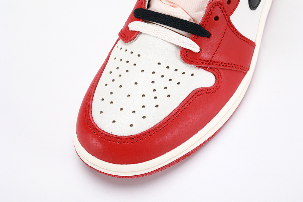 air-jordan-1-retro-high-og-chicago-lost-found-replica-6.webp Air Jordan 1 Retro High Og Chicago Lost Found