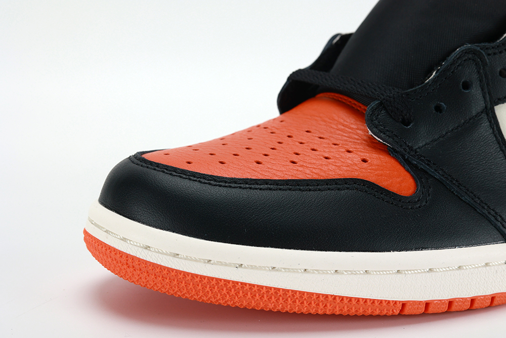 air-jordan-1-retro-high-og-shattered-backboard-replica-4webp57.webp Air Jordan 1 Retro High Og Shattered Backboard 2015