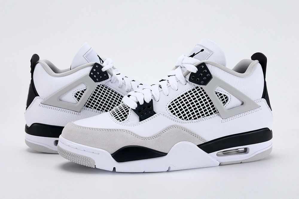 Air Jordan 4 Retro Military Black