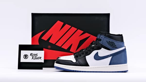 Air Jordan 1 Retro High Og Best Hand In The Game Blue Moon Replica – Image 1 Air Jordan 1 Retro High OG 'Best Hand in the Game - Blue Moon' Replica