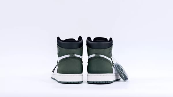 Air Jordan 1 Retro High Og Best Hand In The Game Clay Green – Image 5 Air Jordan 1 Retro High OG 'Best Hand in the Game - Clay Green' Replica