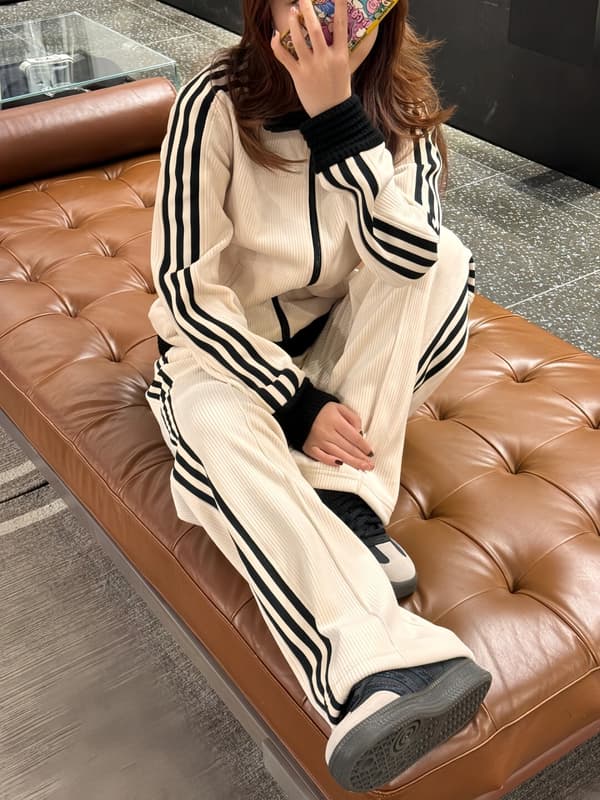 Adidas Trefoil Waffle Textured Track Pants White – Image 2 Adidas Trefoil Waffle Textured Track Pants White