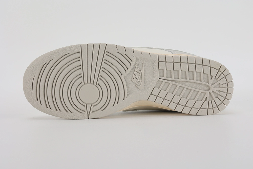 Dunk Low Light Bone – Image 4 dunk-low-light-bone-replica