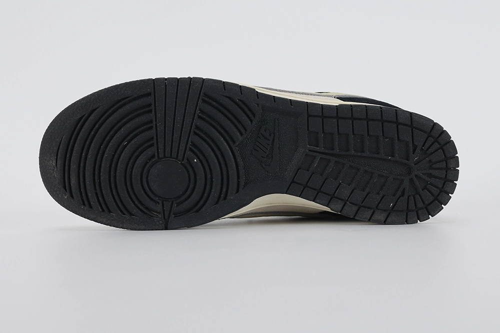 Dunk Low Lx Black Suede – Image 4 dunk-low-lx-'black-suede'-replica