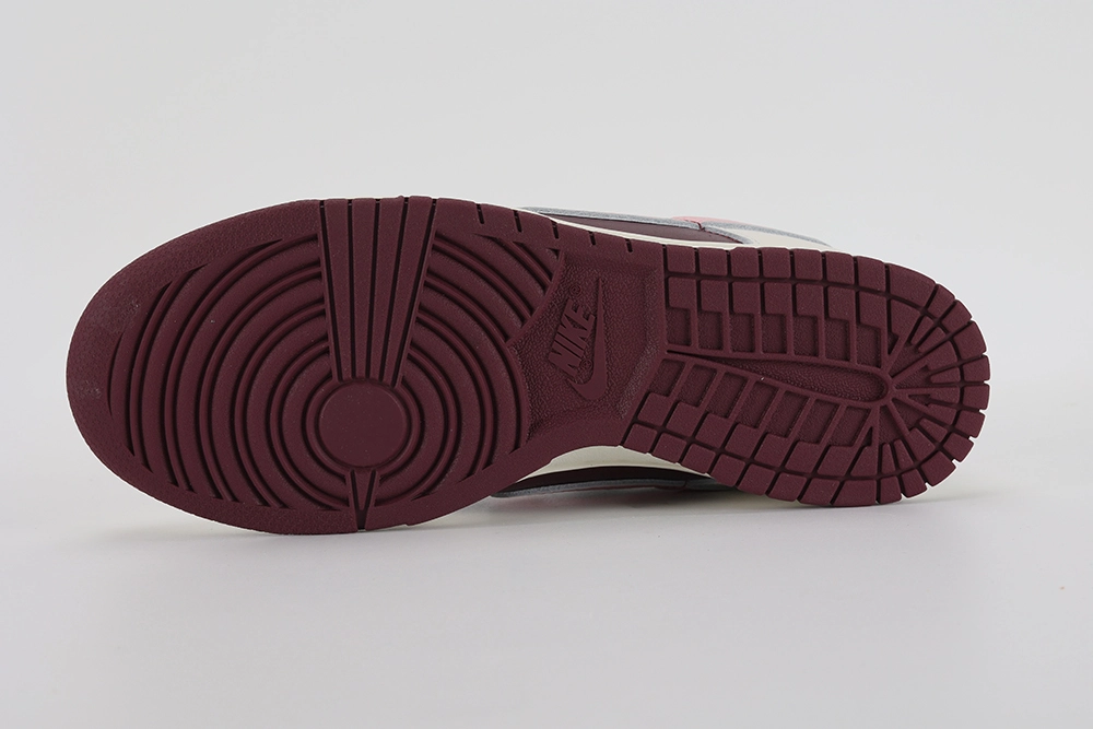 dunk-low-premium-valentines-day-replica-3.webp Dunk Low Premium Valentines Day