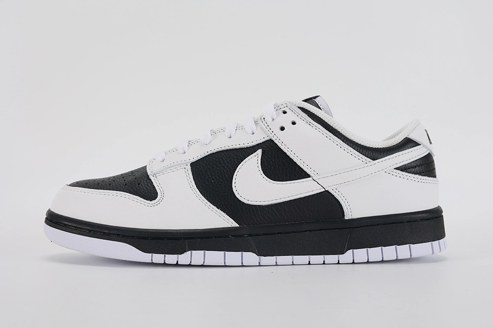 Dunk Low Reverse Panda