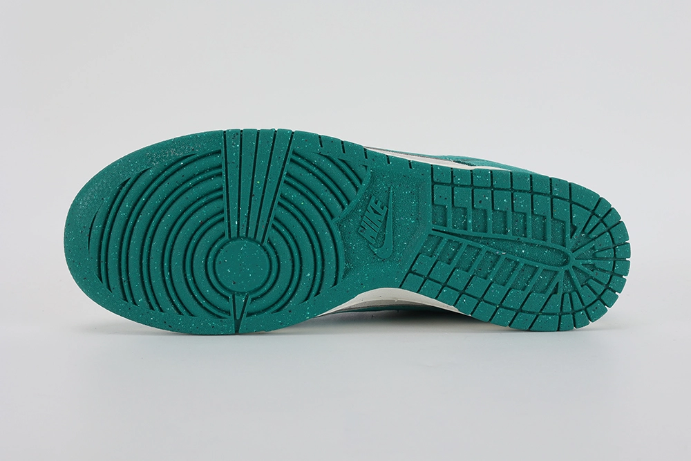 dunk-low-se-85-replica-2-1.webp Dunk Low Se 85 Green