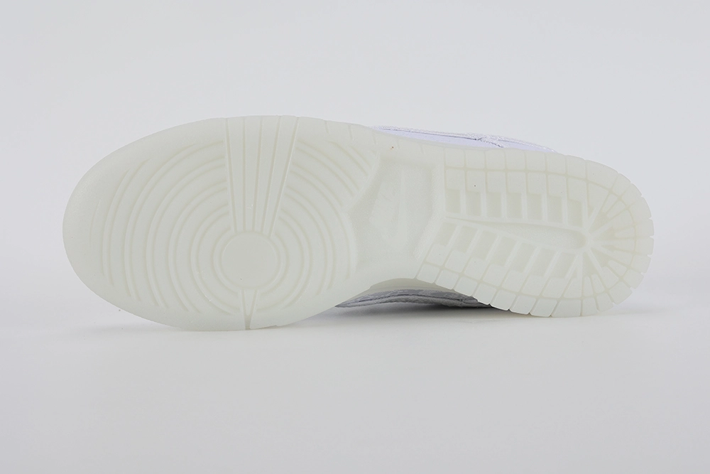 fragment-design-x-clot-x-dunk-low-20th-anniversary-replica-3.webp Fragment Design X Clot X Dunk Low 20Th Anniversary