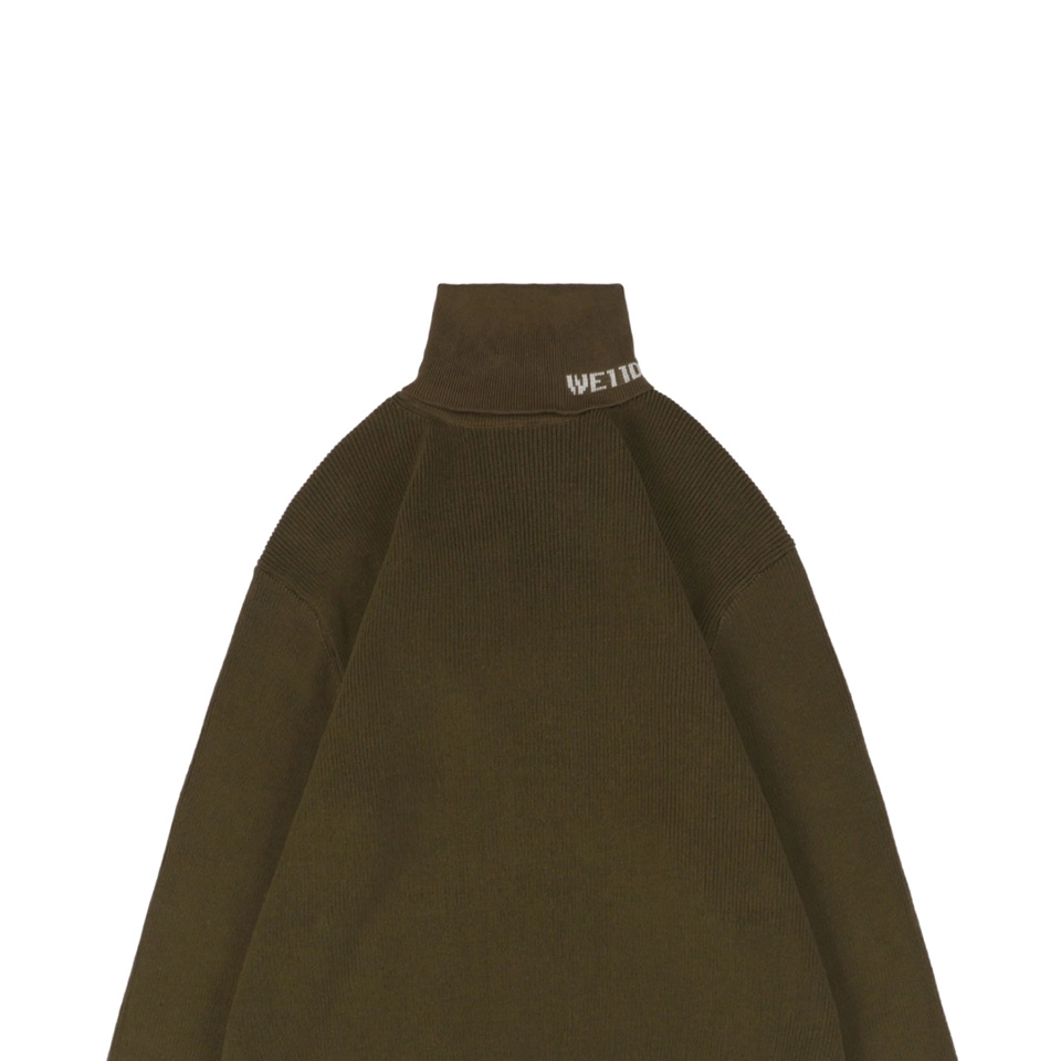 img_30bf4b5b_20241219_o_1iff05auv13p91dp11i8euif1trm1p.jpeg.webp We11Done Small We Logo High Neck Knit Sweater