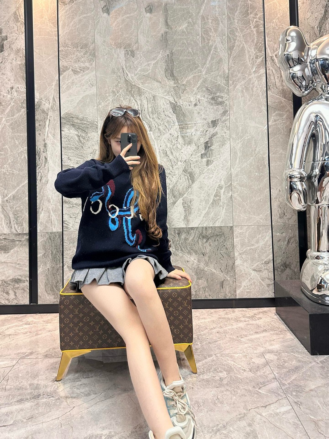 Year Of The Snake G Letter Sweater &ndash; Image 6