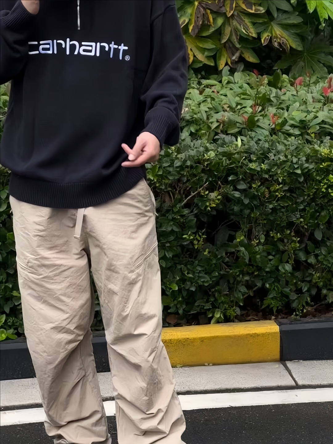 Carhartt Lettering Half Zip Sweater Black – Image 2 Carhartt Lettering Half Zip Sweater Black – Image 2