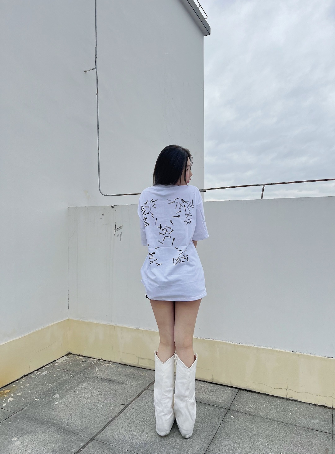 Off White Co Virgil Nail Arrows Print T Shirt – Image 15 Off White Co Virgil Nail Arrows Print T Shirt – Image 15
