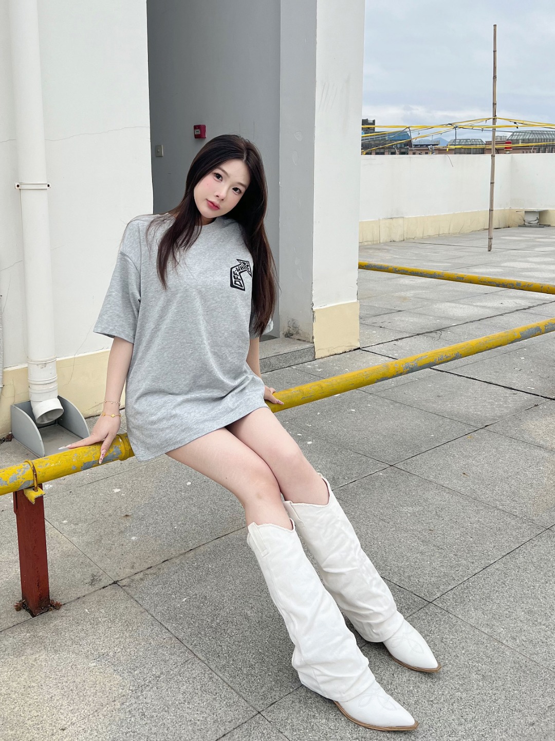Off White Co Virgil Nail Arrows Print T Shirt – Image 13 Off White Co Virgil Nail Arrows Print T Shirt – Image 13