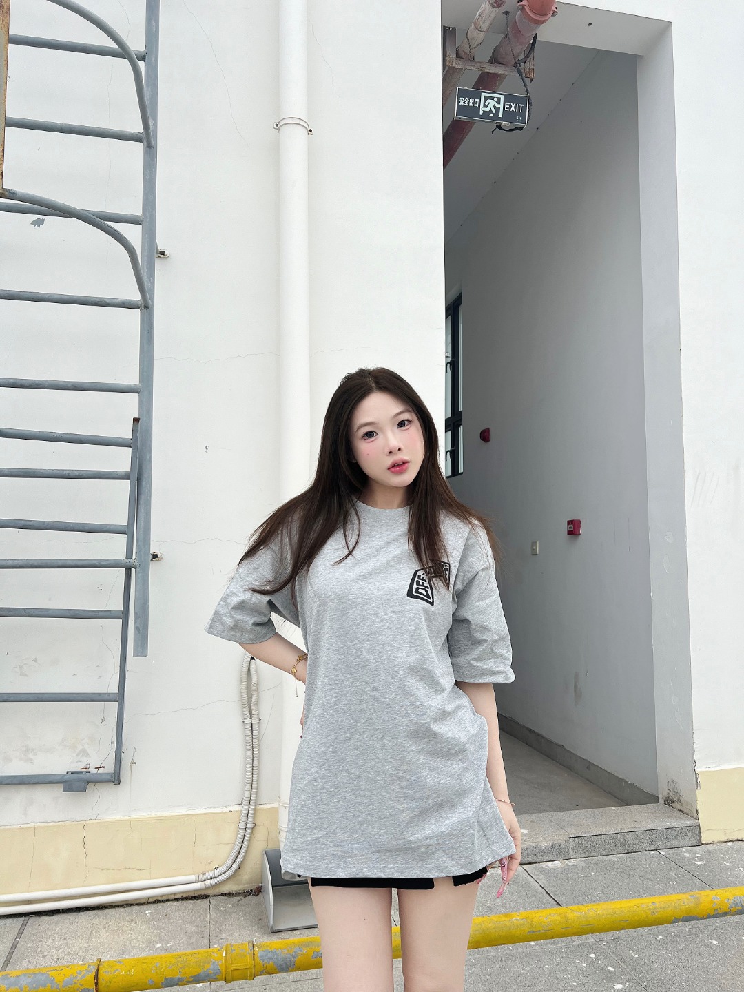 Off White Co Virgil Nail Arrows Print T Shirt – Image 14 Off White Co Virgil Nail Arrows Print T Shirt – Image 14