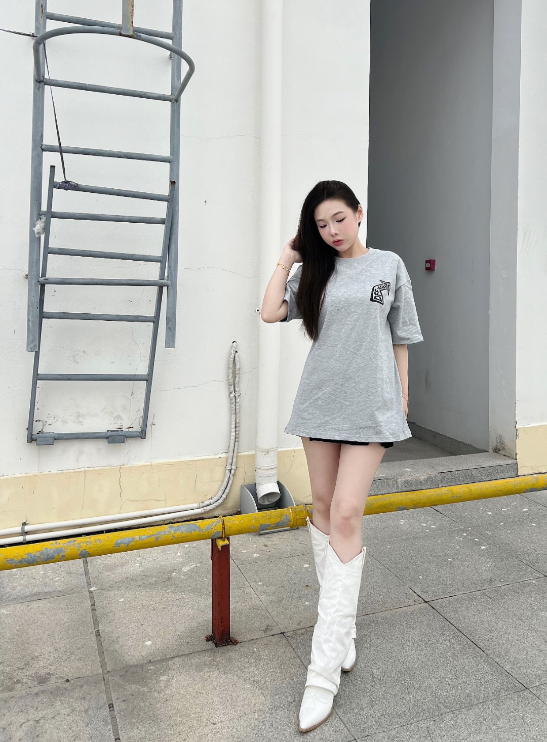 Off White Co Virgil Nail Arrows Print T Shirt – Image 11 Off White Co Virgil Nail Arrows Print T Shirt – Image 11