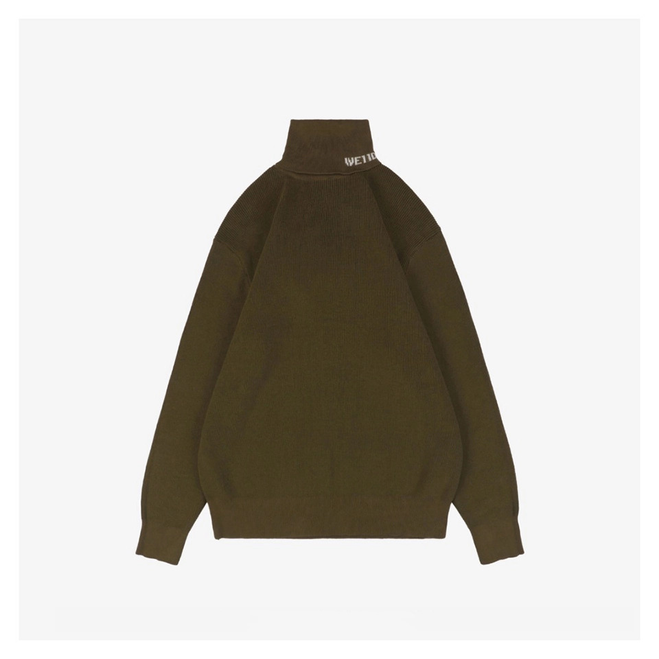 img_30bf4b5b_20251118_o_1jab2gt311n2115m5h5143ob821l.jpeg.webp We11Done Small We Logo High Neck Knit Sweater