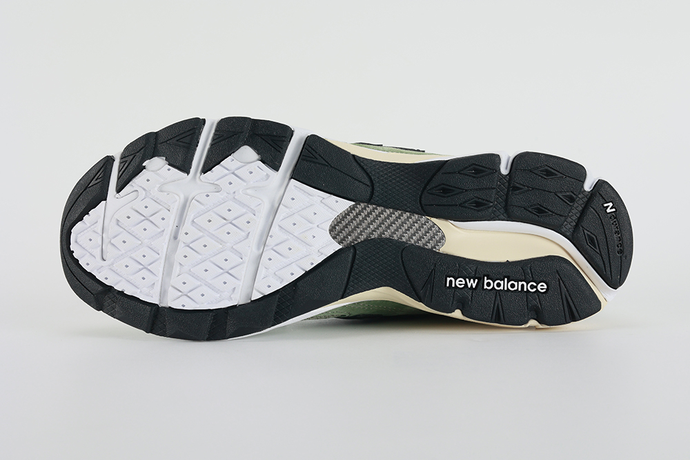 New Balance Jjjjound X 990V3 Olive Replica – Image 4 New Balance JJJJound x 990v3 'Olive' Replica