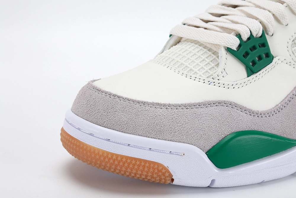 nk-sb-x-air-jordan-4-retro-pine-green-reps-10.webp Nike Sb X Air Jordan 4 Retro Pine Green