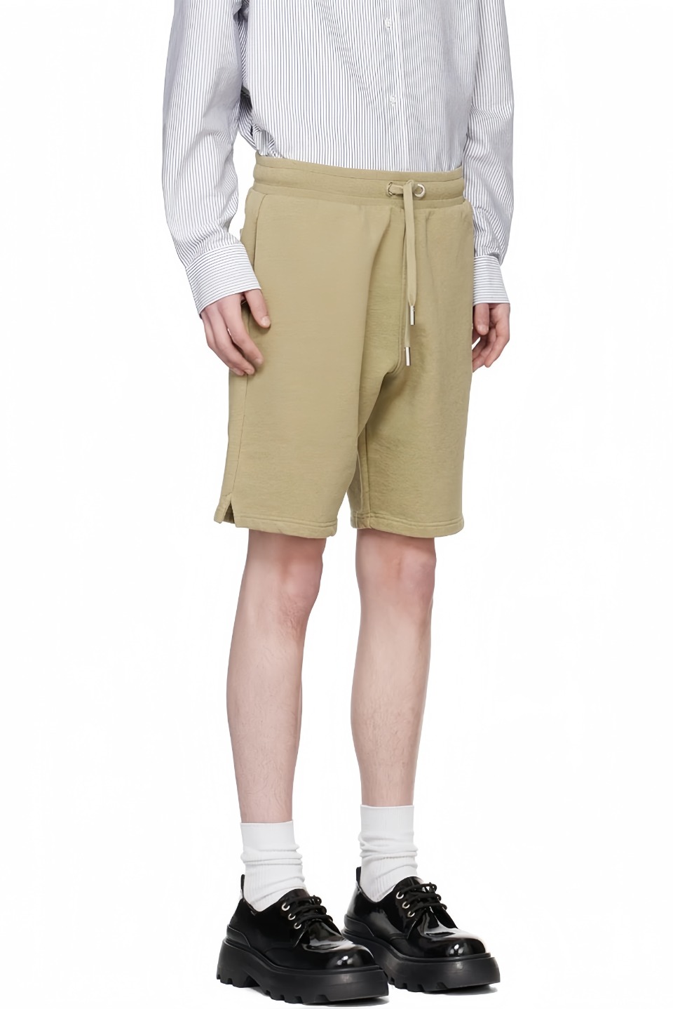 Ami Back Pocket Heart Embroidery Shorts – Image 4 Ami Back Pocket Heart Embroidery Shorts – Image 4