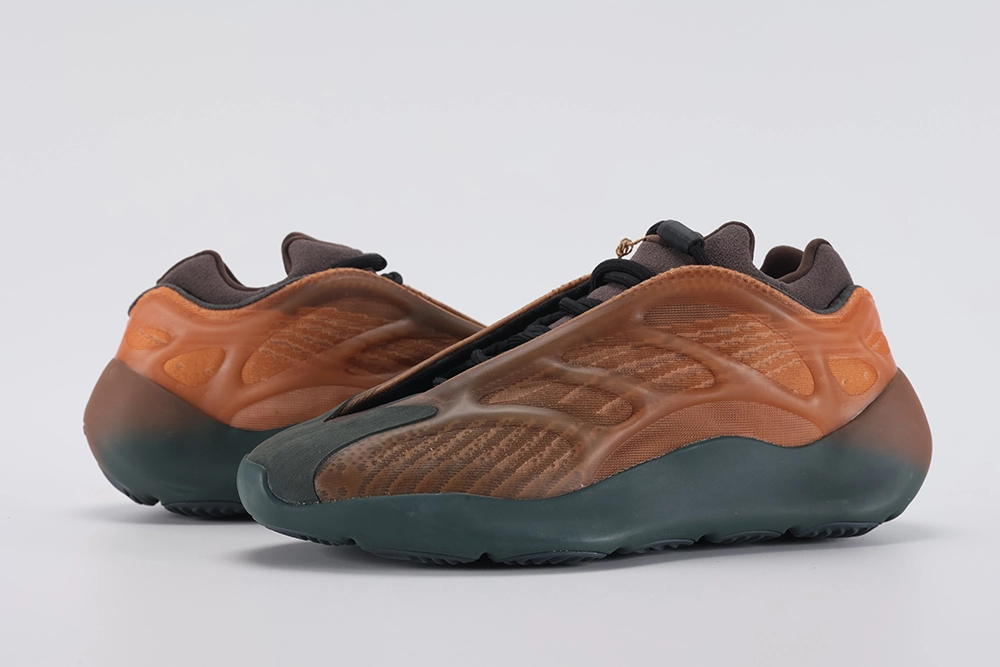 Yeezy 700 V3 Copper Fade Replica