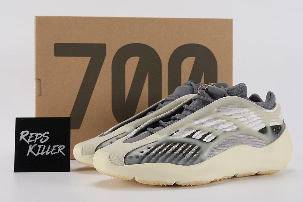 Yeezy 700 V3 Fade Salt Replica – Image 1 yeezy-700-v3-'fade-salt'-replica