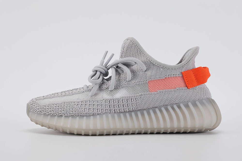 Yeezy Boost 350 V2 Tail Light Replica – Image 3 yeezy-boost-350-v2-'tail-light'-replica