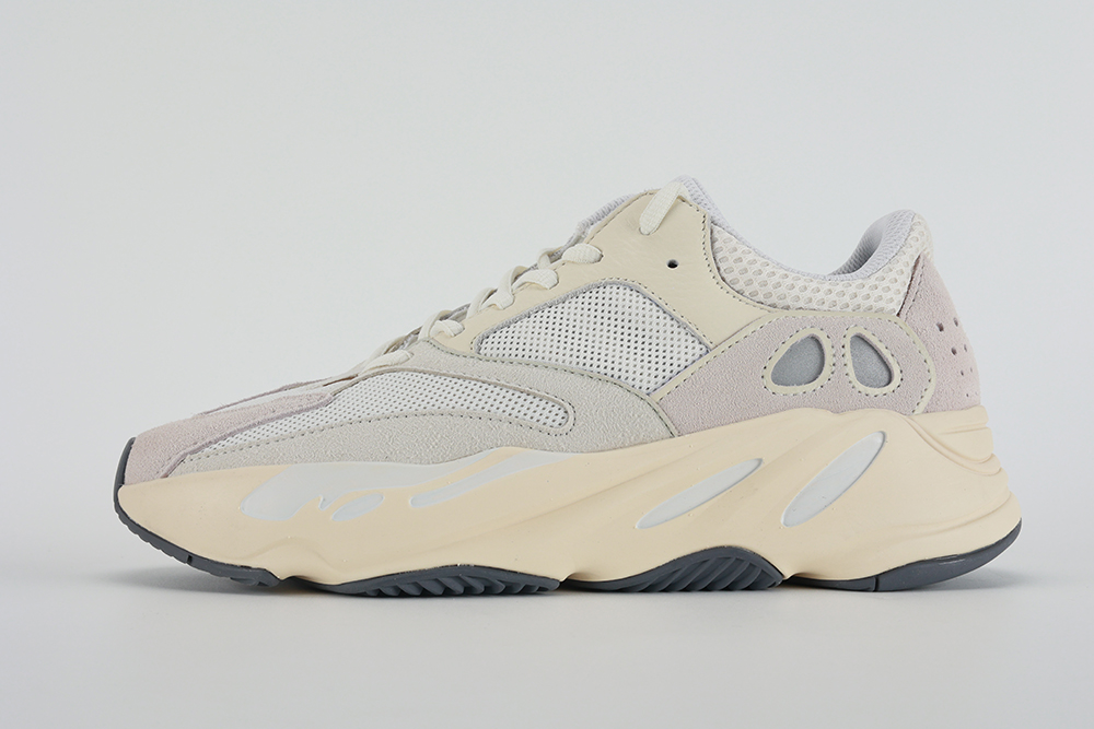 Yeezy Boost 700 Analog Replica – Image 3 Yeezy Boost 700 Analog Replica