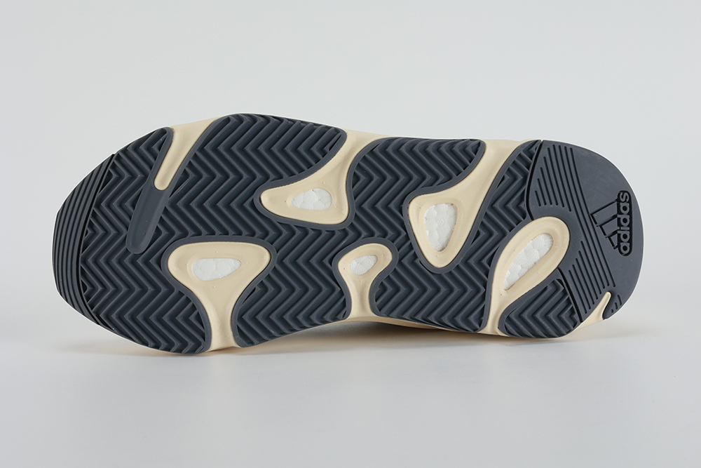 Yeezy Boost 700 Analog Replica – Image 4 Yeezy Boost 700 Analog Replica