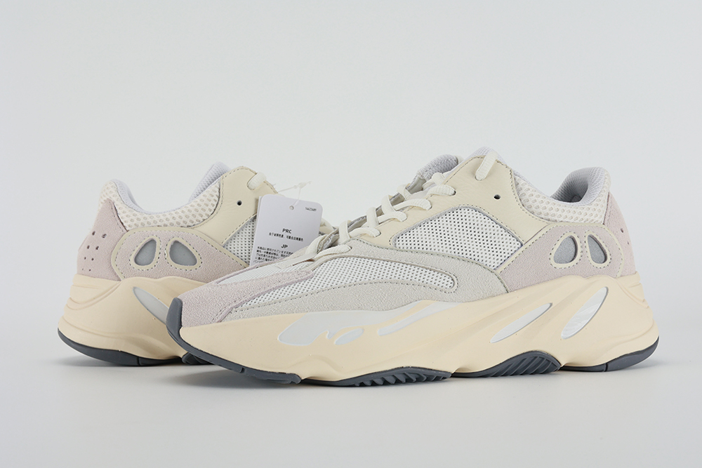 Yeezy Boost 700 Analog Replica – Image 2 Yeezy Boost 700 Analog Replica