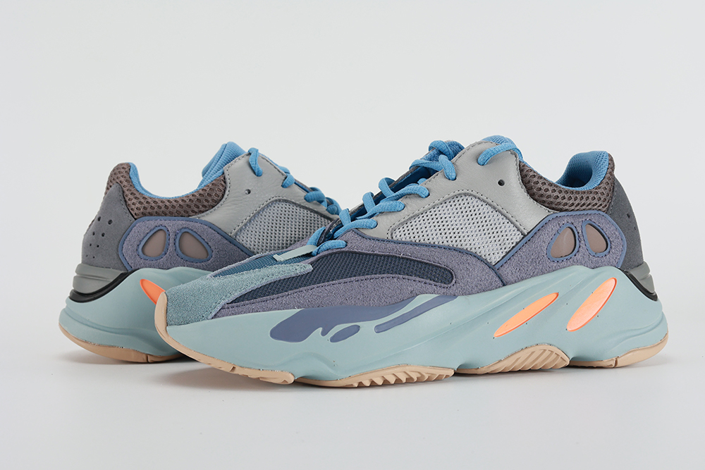 Yeezy Boost 700 Carbon Blue Replica