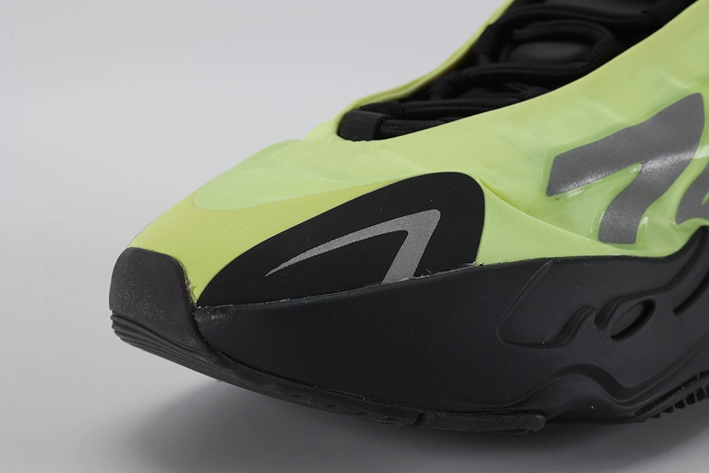 Yeezy Boost 700 Mnvn Phosphor Replica