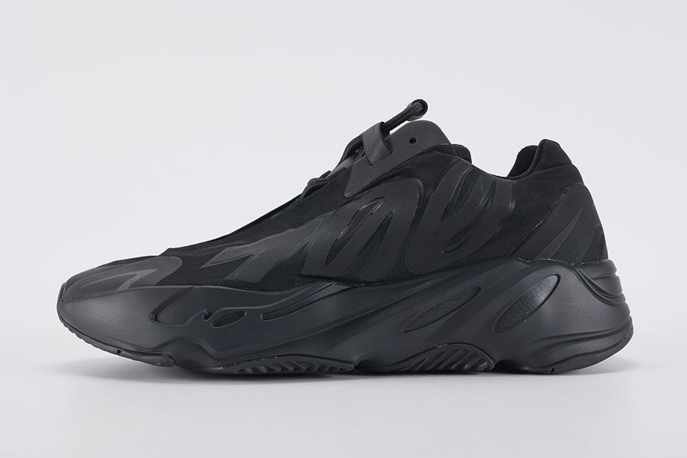 Yeezy Boost 700 Mnvn Triple Black Replica