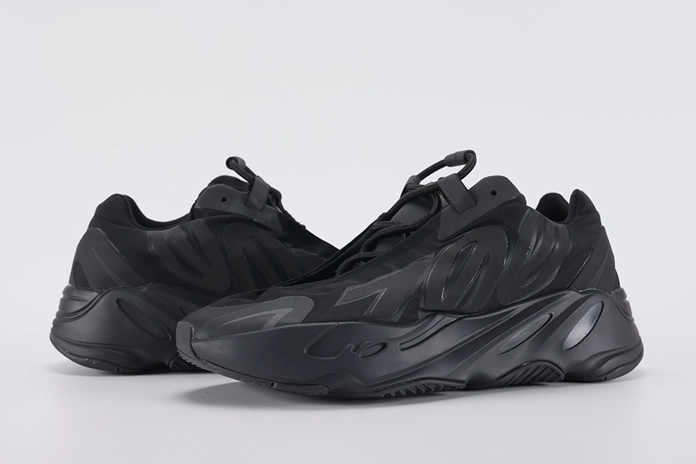 Yeezy Boost 700 Mnvn Triple Black Replica